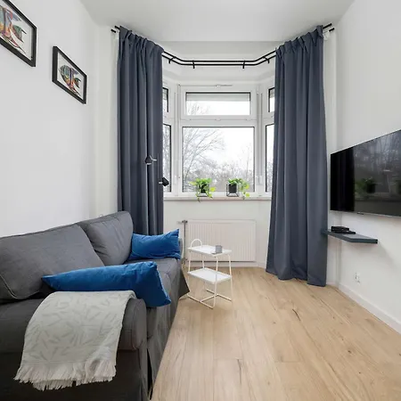 Apartment Comfortable For 4 Guests, Pet Friendly By Renters *
