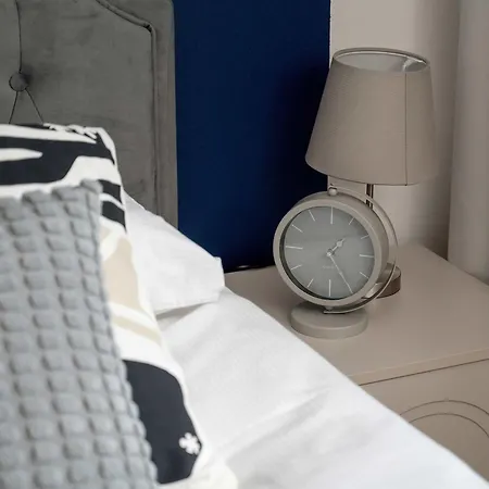 Comfortable For 4 Guests, Pet Friendly By Renters Διαμέρισμα *