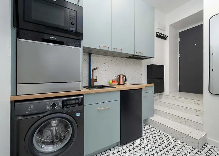 Comfortable For 4 Guests, Pet Friendly By Renters Wroclaw