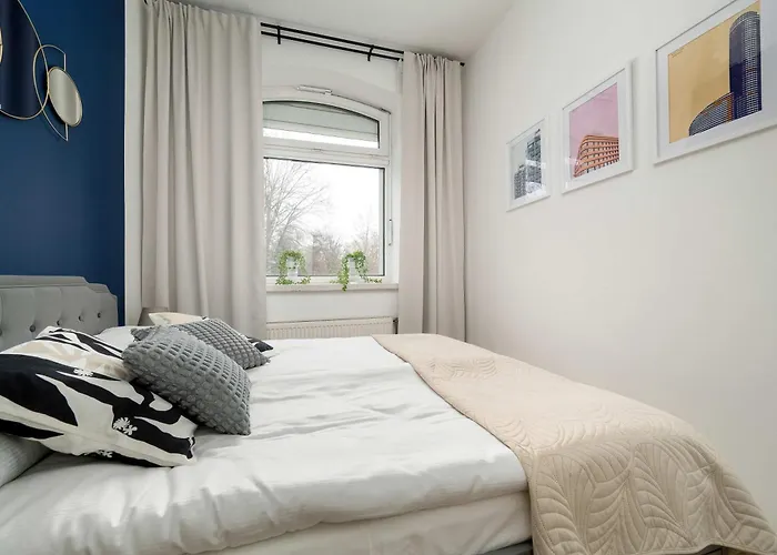 Comfortable For 4 Guests, Pet Friendly By Renters * Wroclaw